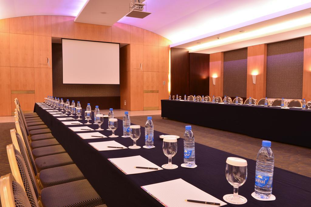 Coral Beirut Al Hamra Hotel Exteriér fotografie