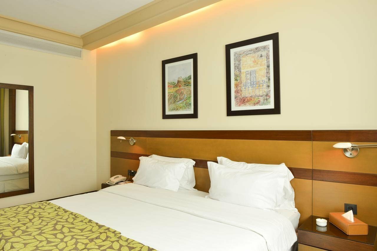Coral Beirut Al Hamra Hotel Exteriér fotografie